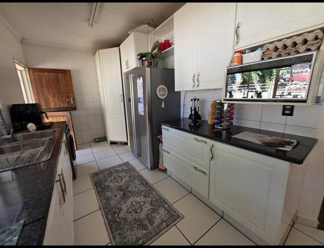 3 BEDROOM HOUSE FOR SALE IN BRACKENDOWNS